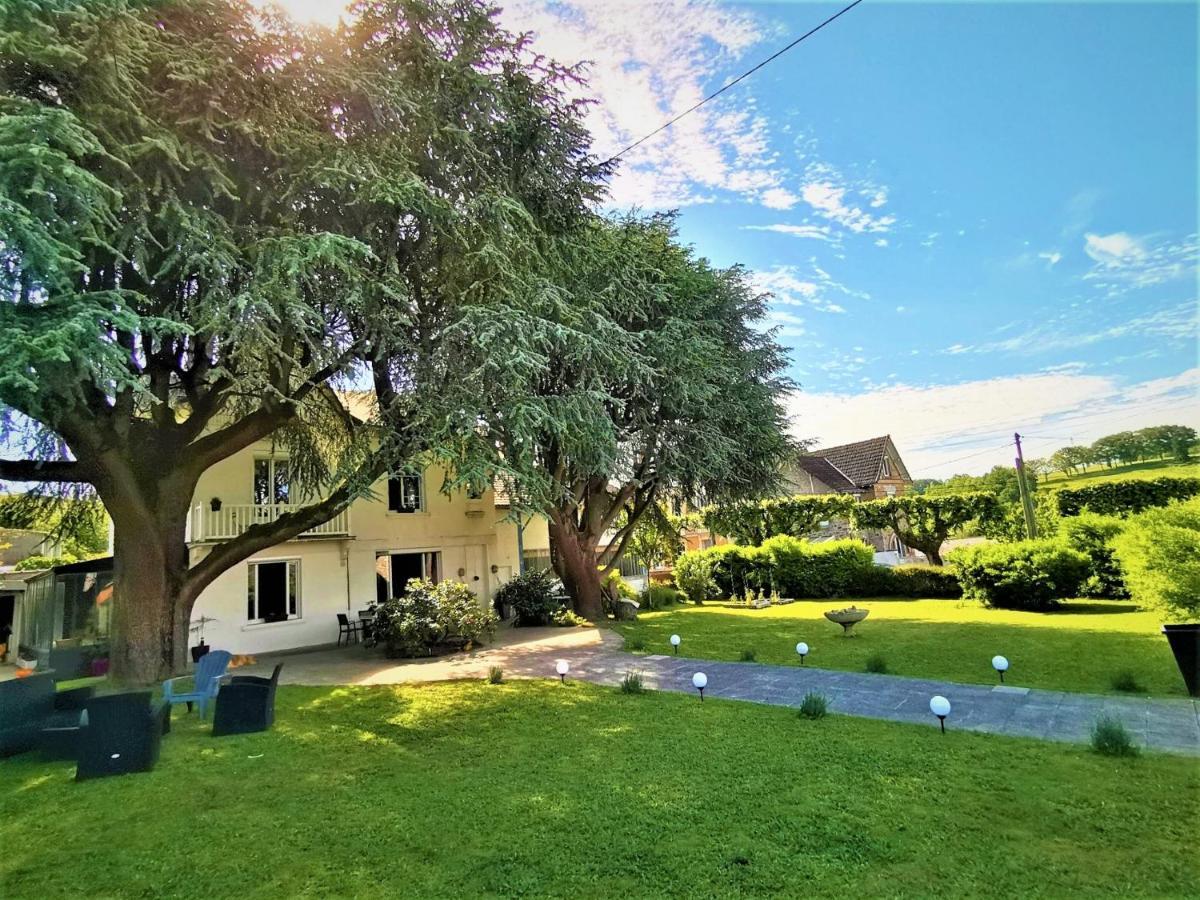 Chambres D'Hotes La Maison Blanche Saint-Junien Exteriör bild