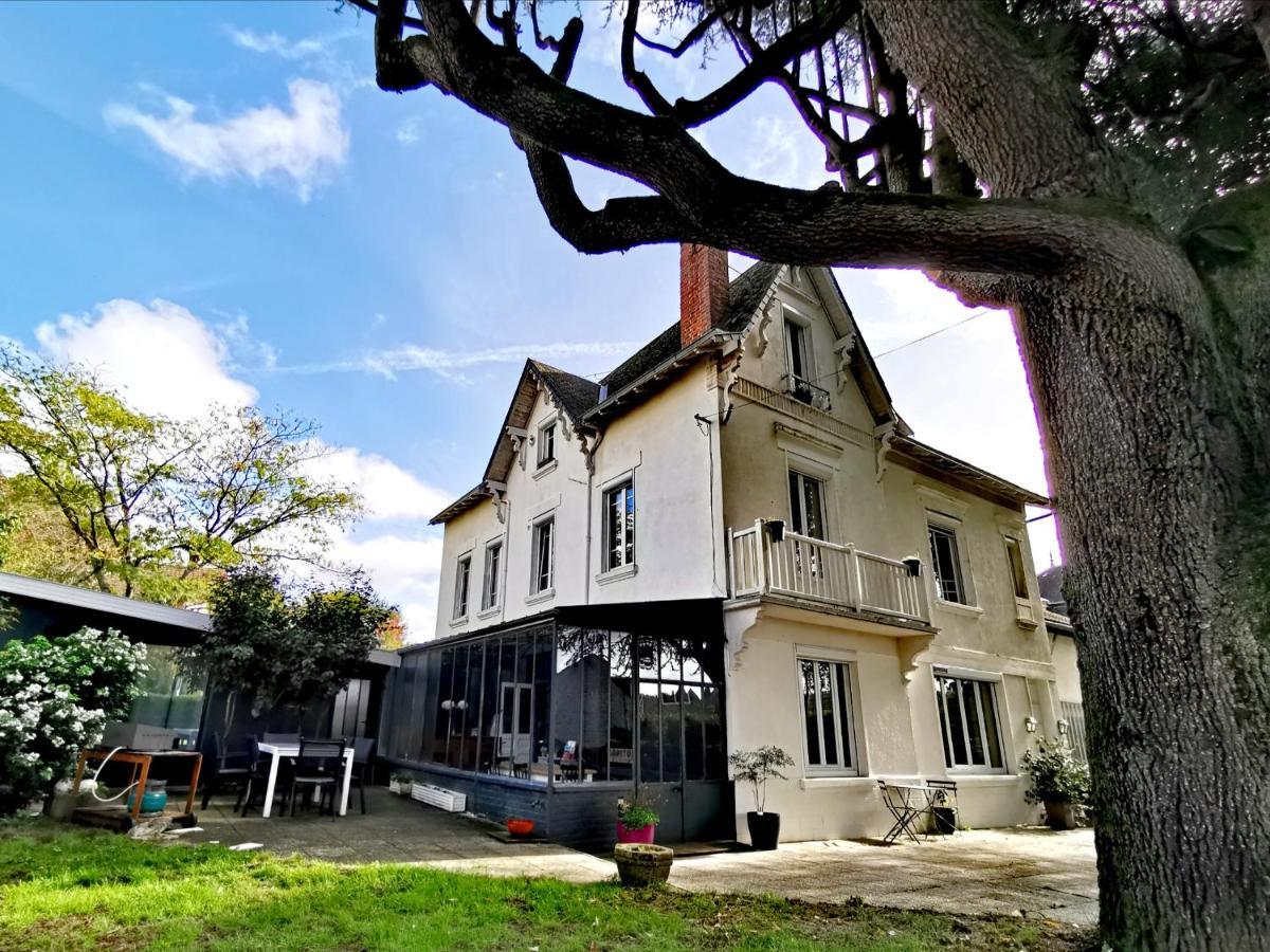 Chambres D'Hotes La Maison Blanche Saint-Junien Exteriör bild